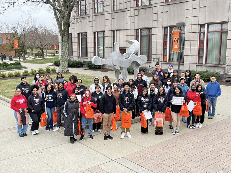 dual-enrollment-students-visit-william-paterson-university-hilltop-star